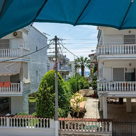 Viny * Paralia Dionysiou