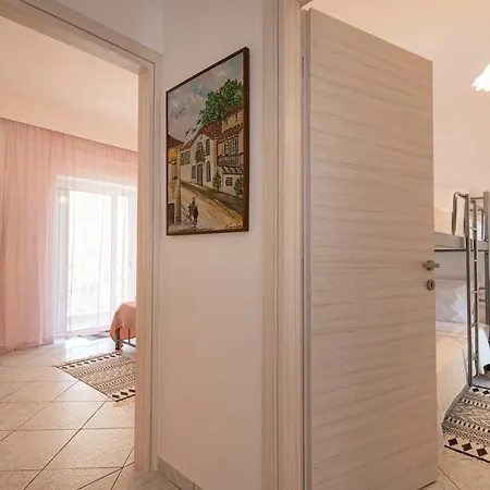 Viny Apartament *