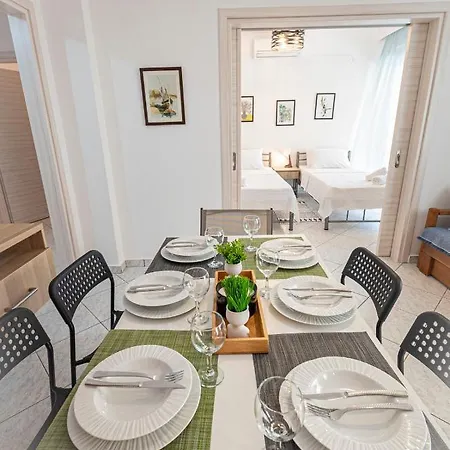 Viny Paralia Dionisiou